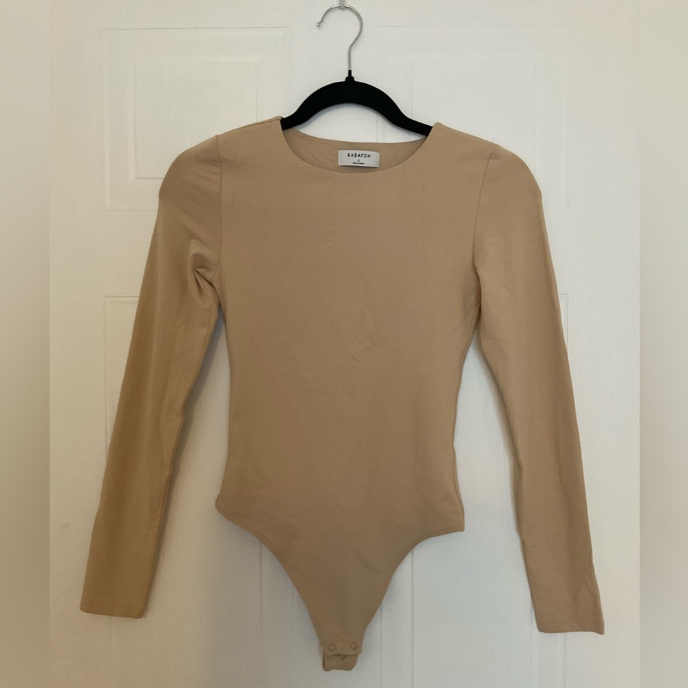 Aritzia Babaton Long Sleeve Body Suit Sierra Beige